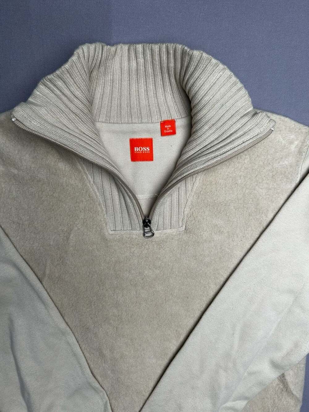 BOSS Hugo Boss Small Mock Neck 1/4 Zip Sweater Taupe 80% Wool Velvet Fleece